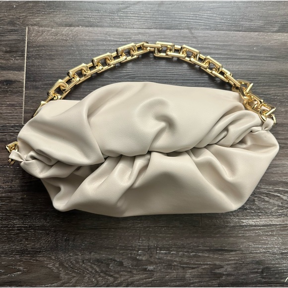 Bottega Veneta inspired handbag - Picture 3 of 5